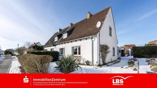 Straßenansicht - Handwerk trifft Küstenluft - 290.000,00&nbsp;EUR Kaufpreis, ca.&nbsp; 92,00&nbsp;m&sup2;&nbsp;Wohnfl&auml;che