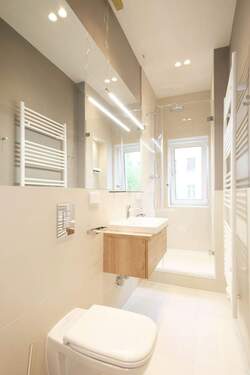 Badezimmer - Etagenwohnung mit 37,30 m² in Berlin zum Kaufen