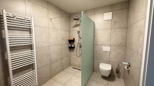 Duschbad mit WC - 