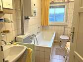 Wohnung 2. OG Badezimmer - 