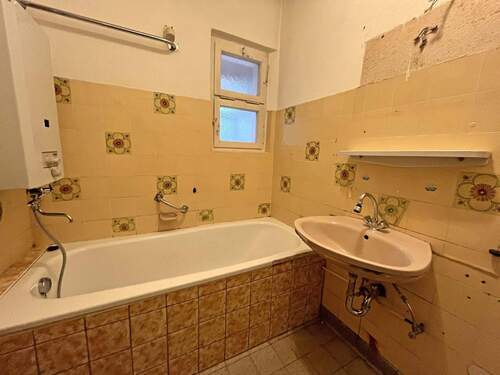 Wohnung EG Badezimmer - 
