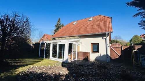 rückwärtige Gebäudeansicht - 5 Zimmer Einfamilienhaus in Bad Doberan