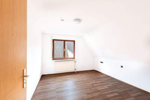 Schlafzimmer - 4 Zimmer Etagenwohnung in Tamm