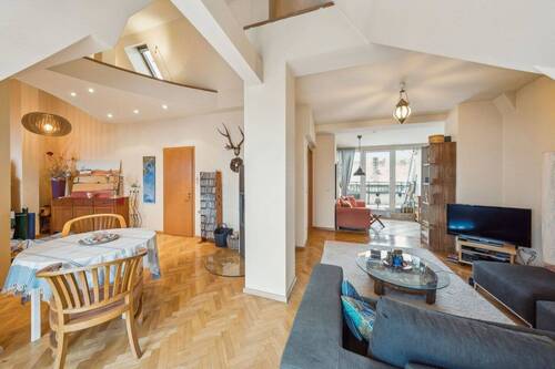 Wohnzimmer - 2 Zimmer Etagenwohnung zum Kaufen in Berlin