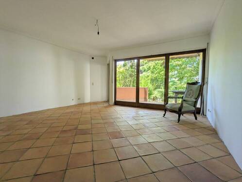 EG Wohnzimmer mit Terrassenzugang - 