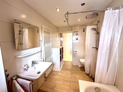 Bad Erdgeschoss - Mehrfamilienhaus, Wohnhaus in Heidelberg zum Kaufen