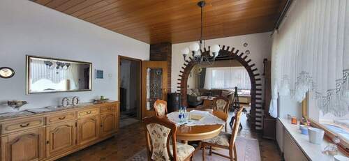 ESSZIMMER MIT VIEL LICHT UND PLATZ - Einfamilienhaus mit 150,00 m² in Weiskirchen zum Kaufen