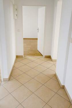 Flur - 4 Zimmer Etagenwohnung zur Miete in Möckern