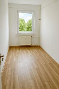 Arbeitszimmer - Etagenwohnung mit 71,50 m&sup2; in Möckern zur Miete