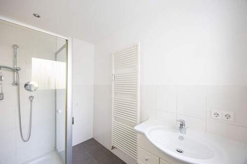Badezimmer - Etagenwohnung mit 84,00 m&sup2; in Backnang zum Kaufen