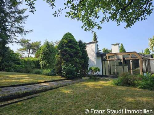 Blick zum Wintergarten - 