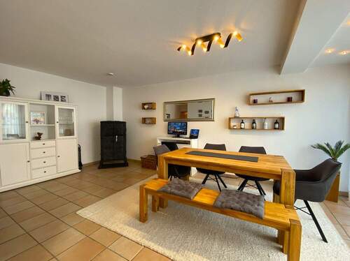 Esszimmer mit Kamin EG - 