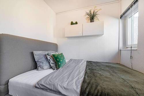 Wohnen - Etagenwohnung mit 30,00 m&sup2; in Frankfurt am Main zur Miete