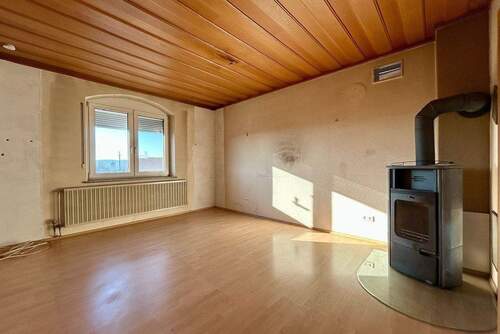 EG - Wohnzimmer - 7 Zimmer Mehrfamilienhaus, Wohnhaus zum Kaufen in Windsbach