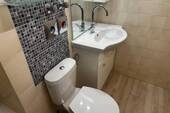 Bad mit Wanne und WC - 