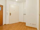 Flur - 2 Zimmer Etagenwohnung zum Kaufen in Berlin