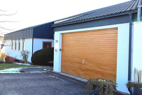 Garage - Einfamilienhaus mit 360,00 m&sup2; in Rotthalmünster zum Kaufen