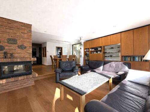 Wohnzimmer 2 - 6 Zimmer Einfamilienhaus zum Kaufen in Garbsen