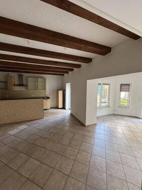 Wohnzimmer / offene Küche Esszimmer /Büro - 2 Zimmer Einfamilienhaus zum Kaufen in Magdeburg