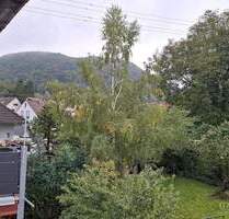 Tolle Wohnung - gute Lage - großer Balkon und viel Natur ! - Eningen unter Achalm