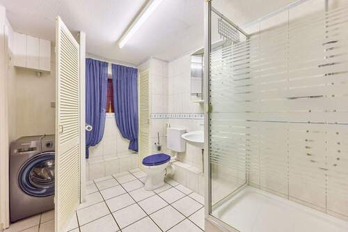 Badezimmer Untergeschoss - 