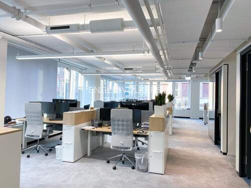 Büro im 1. OG - Büro zur Miete in Berlin