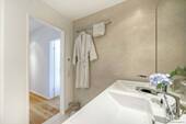 modernes Badezimmer - 
