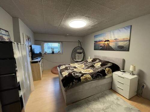 Schlafzimmer - 8 Zimmer Einfamilienhaus zum Kaufen in Morbach