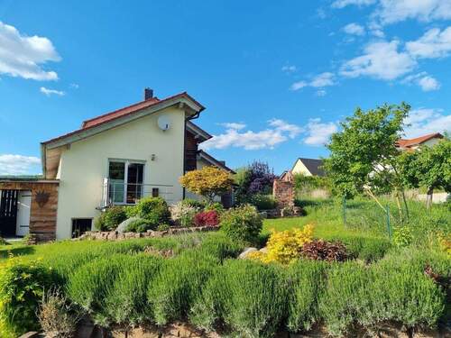 Haus Südansicht vom Freisitz - gepflegtes Einfamilienhaus mit gehobener Ausstattung - provisionsfrei kurzfristig verfügbar