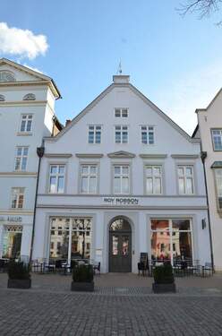 Außen - * Mitten in der Lüneburger Innenstadt *