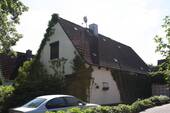 Außenansicht (Straße) - 4 Zimmer Einfamilienhaus zum Kaufen in Ahrensburg