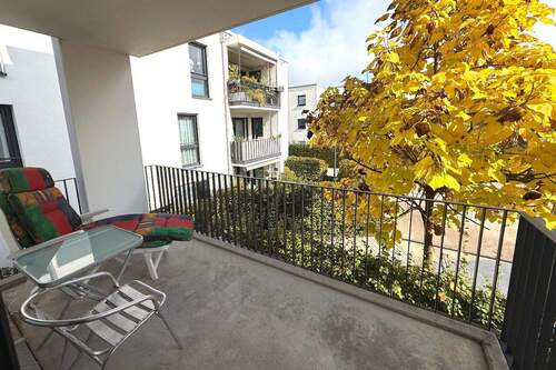 schöner überdachter Balkon - 
