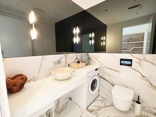 WC - 
