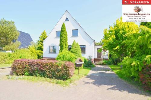 Einfamilienhaus freistehend - Solides Einfamilienhaus in ruhiger Wohnlage bei Ribnitz