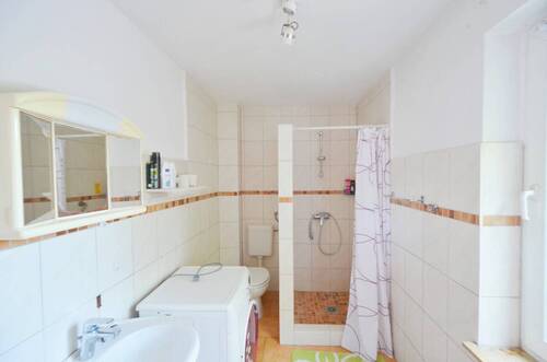 Gäste-WC im Erdgeschoss - 