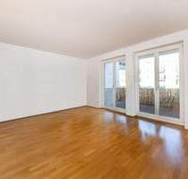 Bestlage Maxvorstadt (Nymphenburger Höfe): 1-Zimmer-Stadtwhg zum Innenhof mit Balkon & Kellerraum. - München