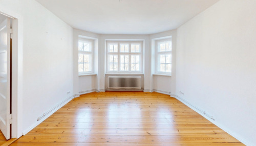 Titel - Ankommen und zuhause sein: 3-Zimmer-Wohnung mit Loggia in Bestlage