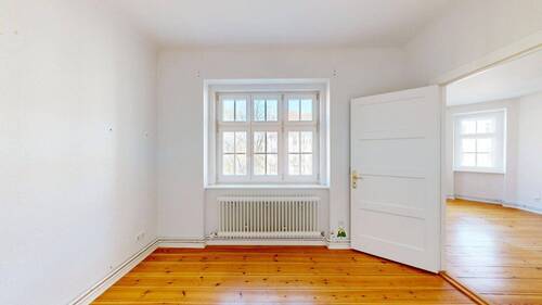 Zimmer 2 - 