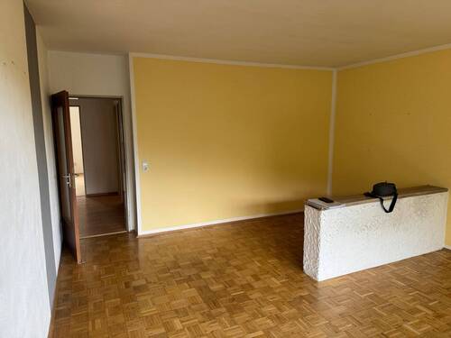 Wohnzimmer - 3 Zimmer Etagenwohnung zum Kaufen in Bad Mergentheim