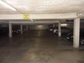 c)Tiefgarage Stellplätze.JPG - 