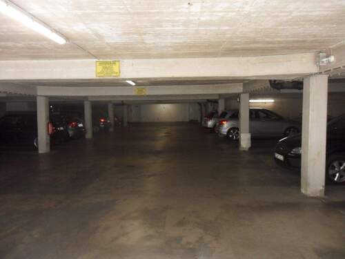 c)Tiefgarage Stellplätze.JPG - 