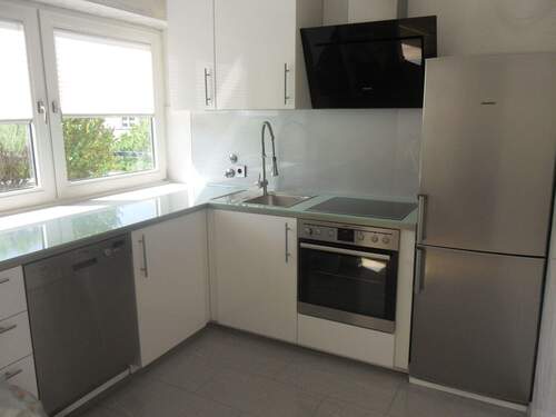 09-Küche mit Einrichtung.JPG - 