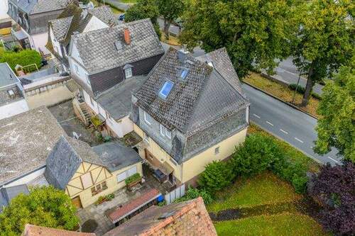 03_Rückansicht - 4 Zimmer Einfamilienhaus in Wetzlar