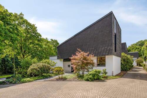 Außenansicht - Vorgarten - 4 Zimmer Einfamilienhaus in Erkrath / Hochdahl