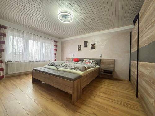 Schlafzimmer OG - 