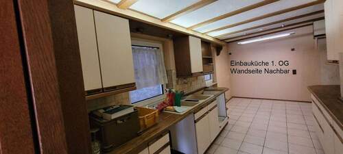 Einbauküche 1. OG - 9 Zimmer Doppelhaushälfte in Eibelstadt