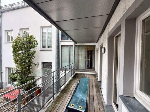 großer Loggia-Balkon - 