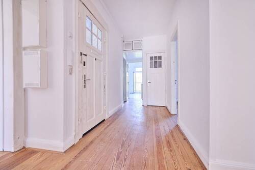 Flur - Etagenwohnung mit 102,30 m&sup2; in Hamburg zum Kaufen