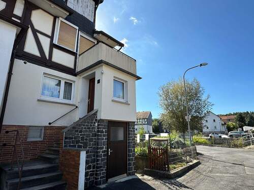 Bild 2 - 3 Zimmer Einfamilienhaus zum Kaufen in Homberg (Efze)