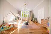 Schlafzimmer 1 - Etagenwohnung mit 260,00 m² in Berlin zum Kaufen